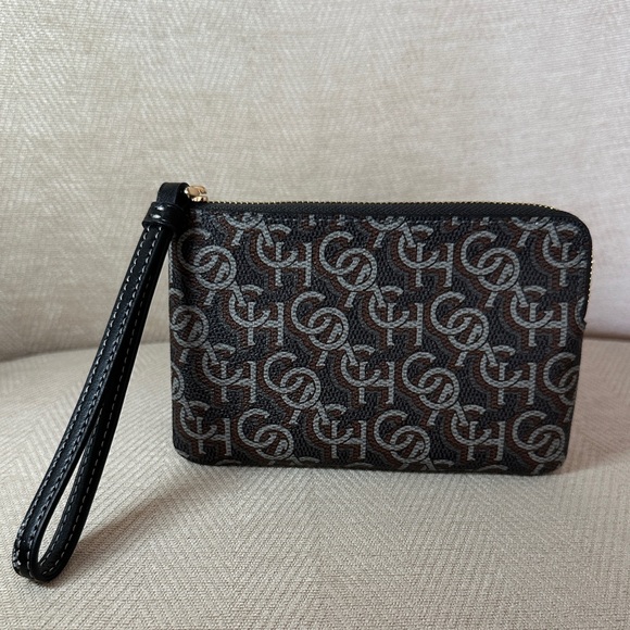 Coach Black and Brown Wristlet Clutch - Picture 1 of 1